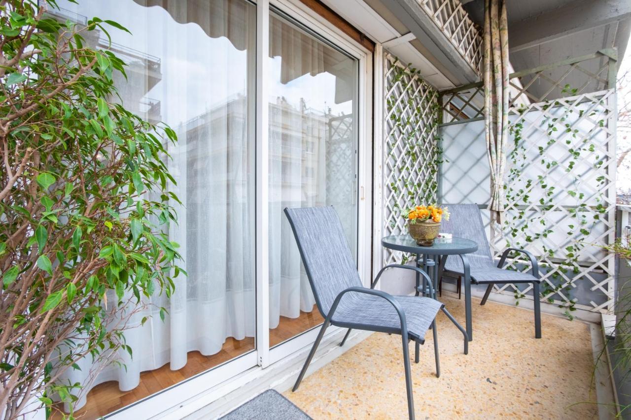Modern Near Center Apartment